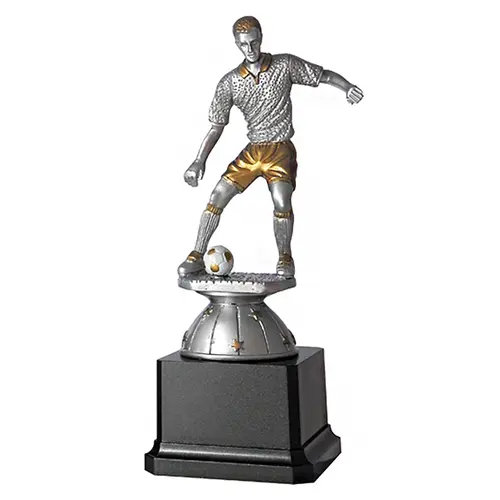 Trofeo Resina Fútbol Jugador R5145   29 cms.
